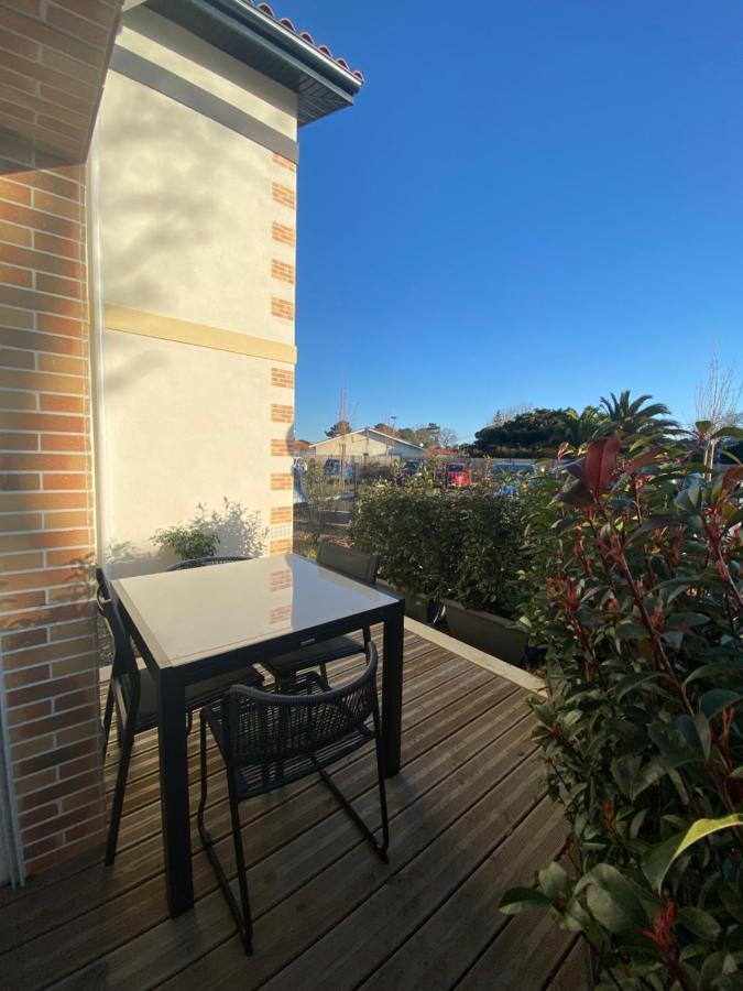 Charmant Appartement Neuf Et Confortable Classe 4 Etoiles Бискаррос Экстерьер фото
